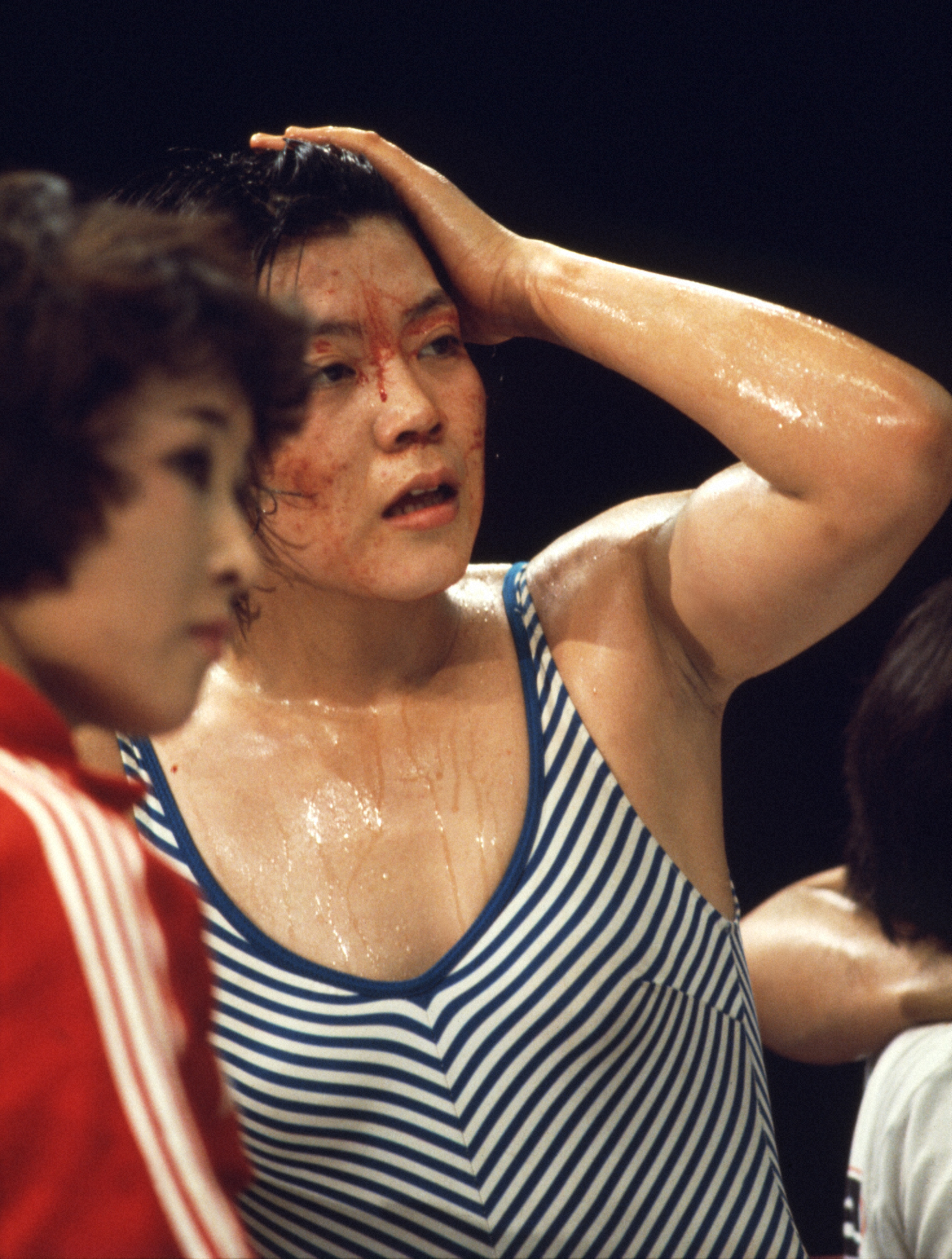 写真【7/9枚】 ＜ネタバレあり＞「極悪女王」放送禁止級の80年代女子プロレス再現シーン 40代放送記者がガチでびびった！ - ひとシネマ